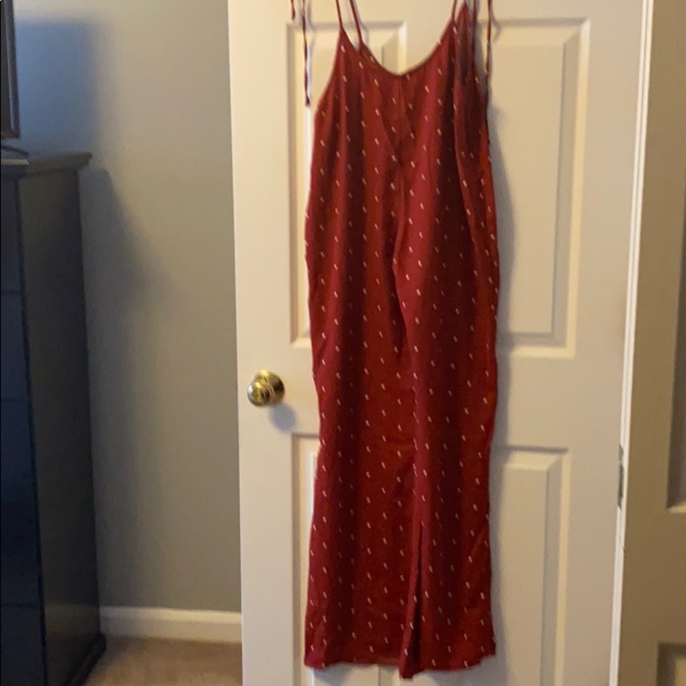 Red jumper w/polka dots